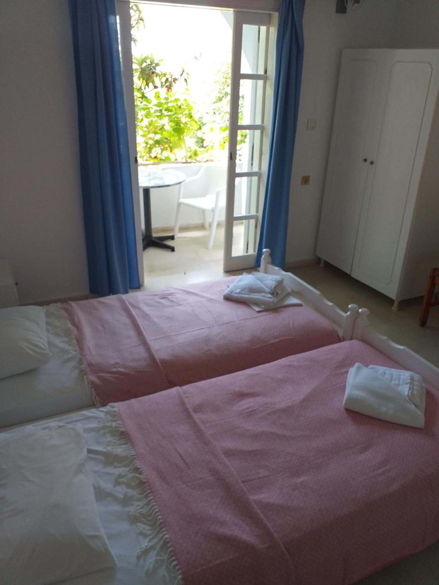 Sigma Hotel Paralia Vrachou Habitación foto