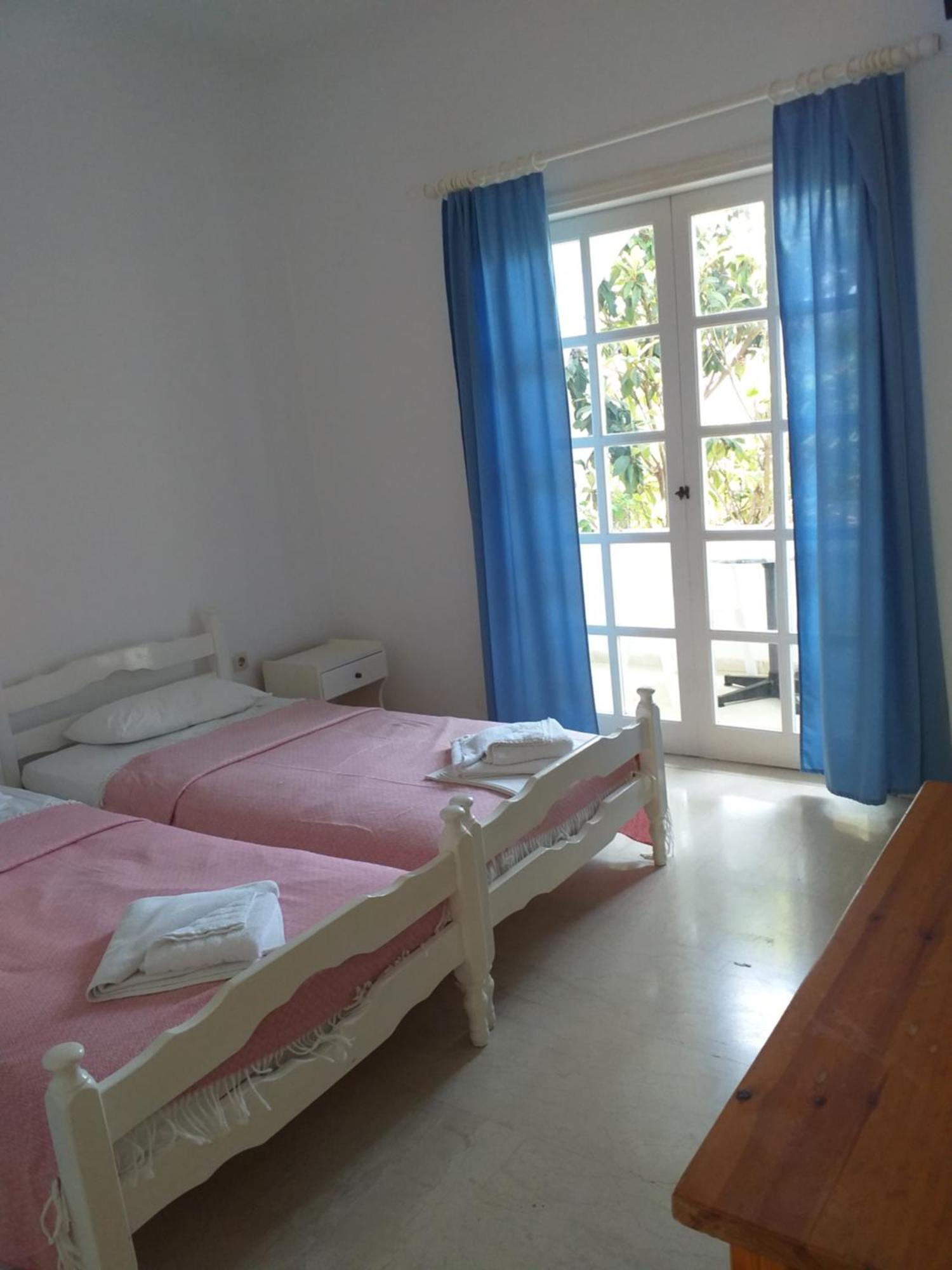 Sigma Hotel Paralia Vrachou Habitación foto