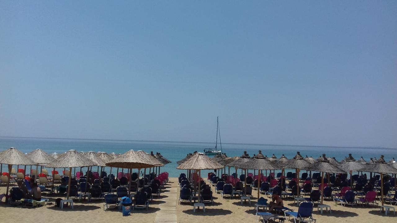 Sigma Hotel Paralia Vrachou Exterior foto